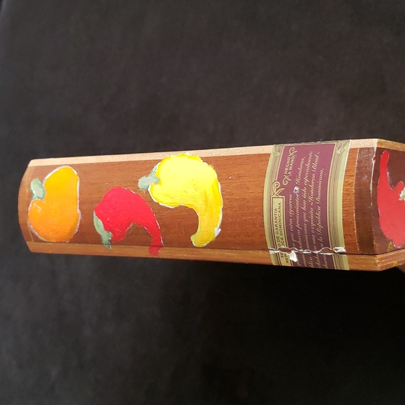 Painted Cigar Box by Mada - Picture 5 of 5